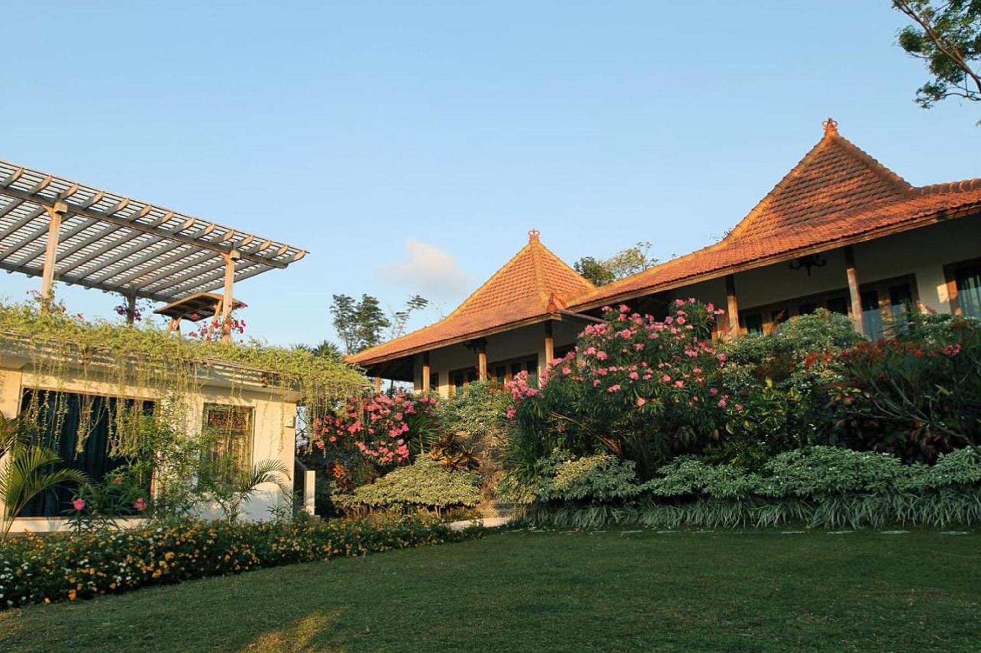 Hotel Bangsring Breeze Banyuwangi  Exterior foto